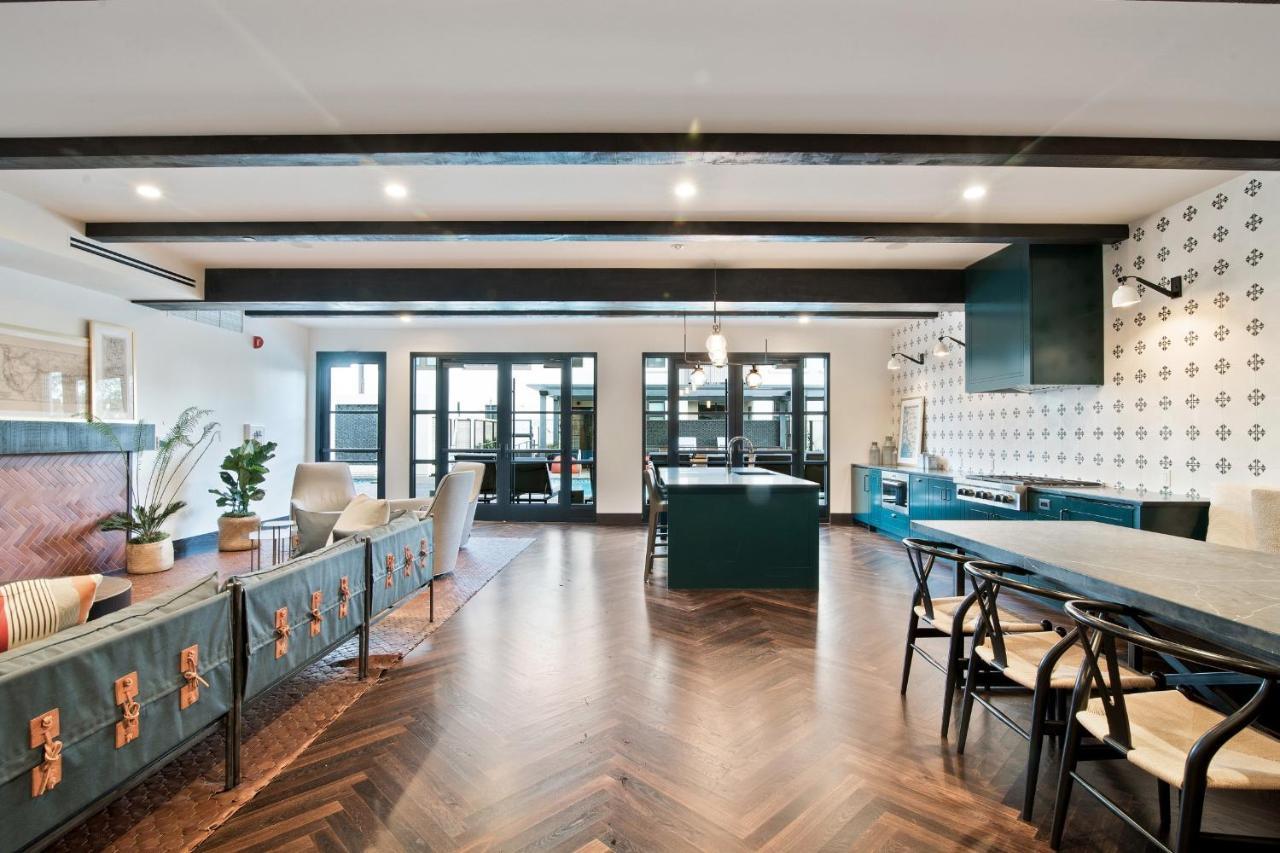 Global Luxury Suites In The Heart Of San Carlos Eksteriør billede