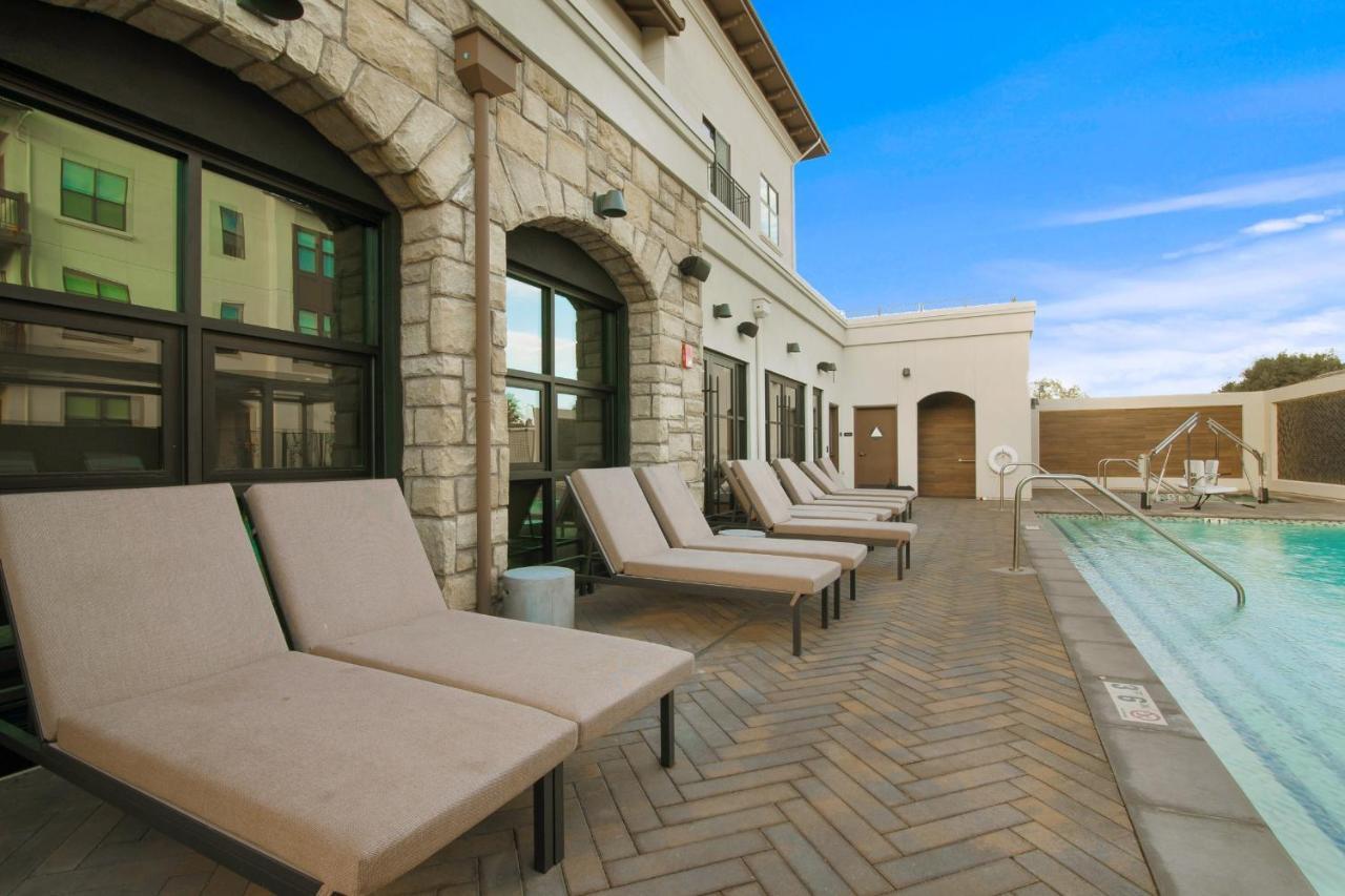 Global Luxury Suites In The Heart Of San Carlos Eksteriør billede